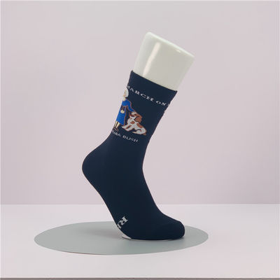 Calzini da donna di moda di cotone personalizzati Calzini da sport per equipaggio Calzini da giorno di stile regolare per vendite B2B