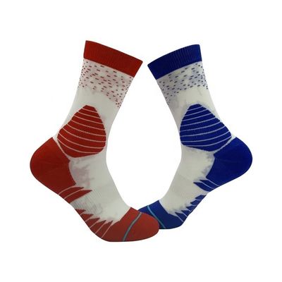 Calzini di bellezza Calzini da camminata di cotone rosso Calzini a maglia per uomini Calzini da sport per equipaggio