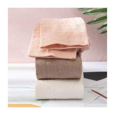 Calzini per caviglie da donna con igioscopia e resistenza agli odori 75% di canapa 23% di poliammide 2% di spandex