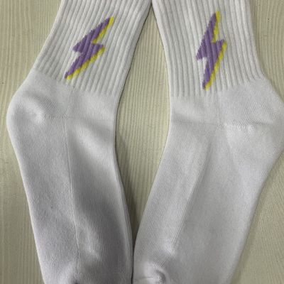 Calzini casual per donne Logo colore personalizzato OEM pettinato cotone semilupo caviglia calzini carini