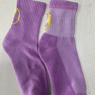 Calzini casual per donne Logo colore personalizzato OEM pettinato cotone semilupo caviglia calzini carini