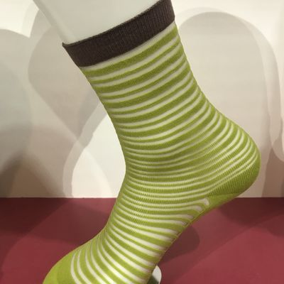 Calzini di bellezza in cotone di nylon Logo personalizzato Oem Calzini di vetro di moda moderna per donne tutto l'anno
