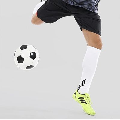 Stoffa elastica a poliammide solida morbida Antislip Calcio Sport Calcio a presa lunga calze