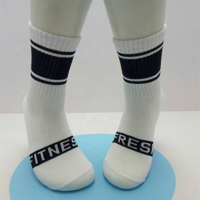 Calzini sportivi a basso cotone con modello geometrico per spessore personalizzato e standard