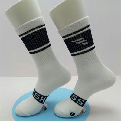 Calzini sportivi a basso cotone con modello geometrico per spessore personalizzato e standard