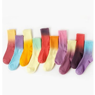 Calzini estivi a grappolo a colorazione per uomini e donne Calzini da pattinaggio monocilindrico di cotone colorati