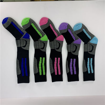 Imballaggio con logo personalizzato Calze novità unisex con disegno imbottito e stampa colorata