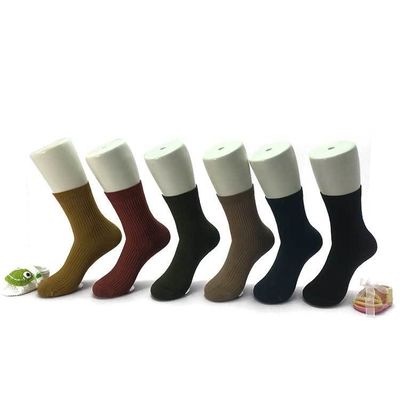 Calzini per donne retro d'autunno 6 colori Fibra di bambù Una taglia più adatta 35-40