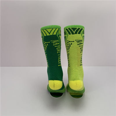 Anti-slip respirabile sudore Wicking Lettera Modello calzini sportivi lunghi per 39-41 taglia
