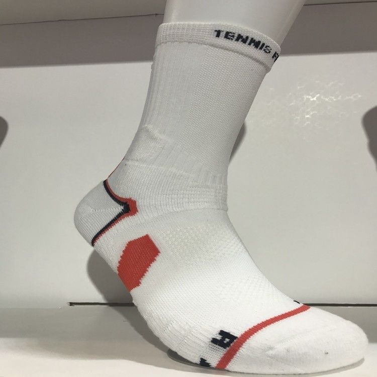 Riconoscimento degli aghi calze sportive da uomo a colori personalizzati con 200 punti e stile regolare