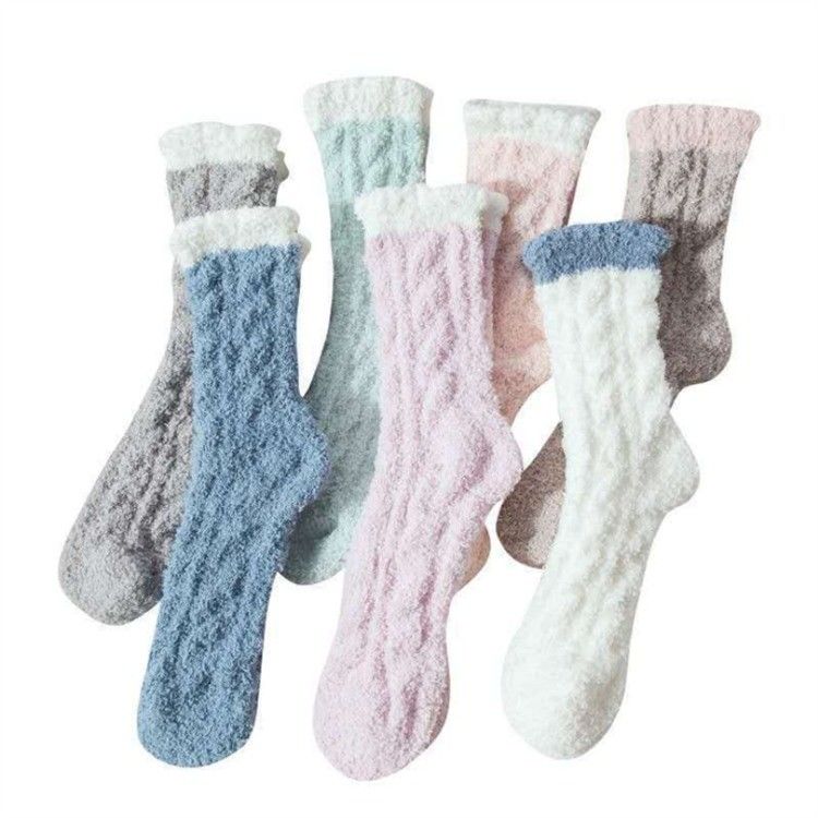 Calzini anti-slip spessi per donne Calzini invernali confortevoli e traspiranti