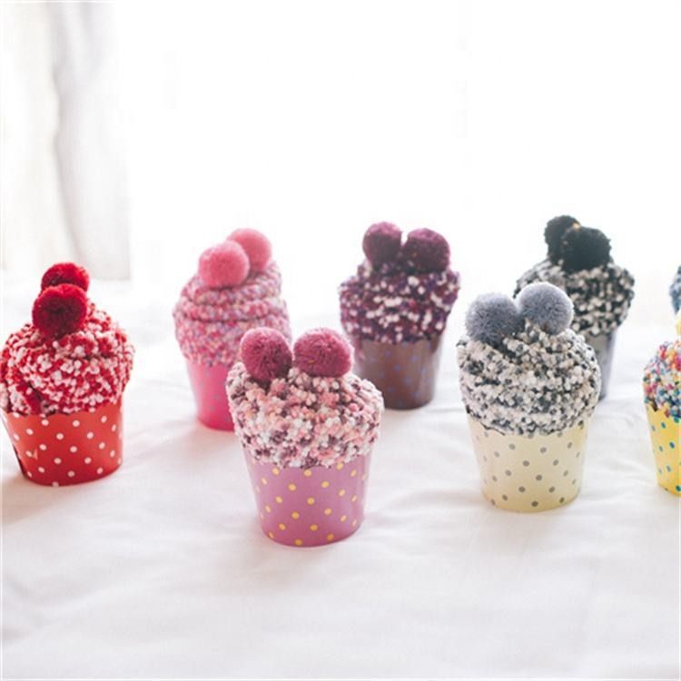 Calzino di Natale Moda morbida traspirante Inverno Corallo velluto con Multi Color Dot Pom Pom