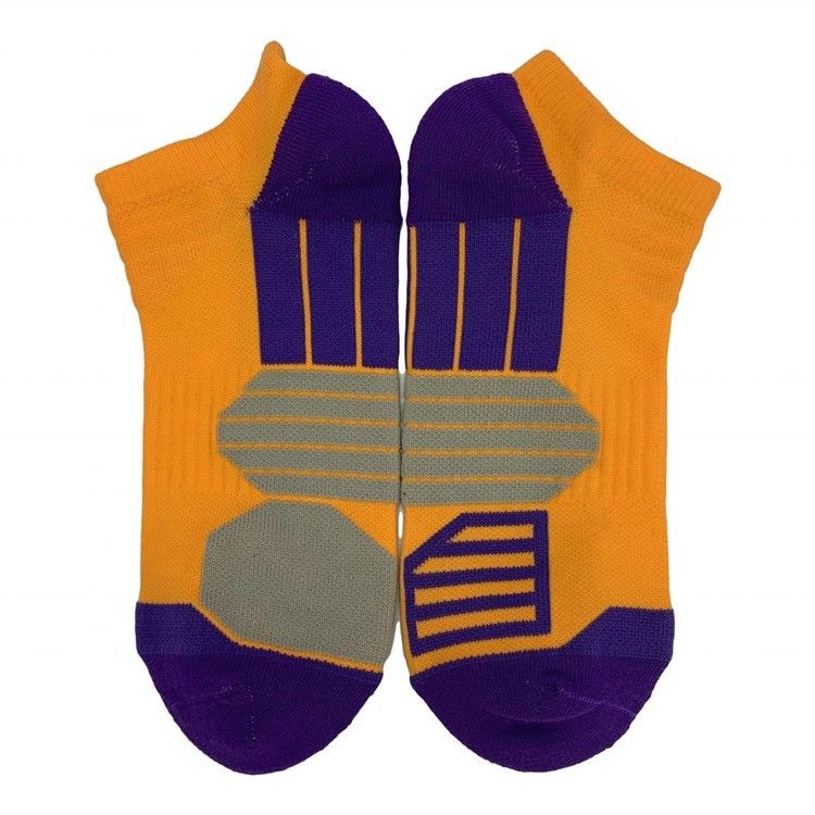 OEM Custom pettinato cotone camminata sportiva caviglia corto taglio calzini a maglia per uomini 39-41