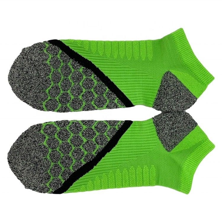 2024 Custom Logo Design Sport Comfort Calze in verde per una confortevole traspirabilità