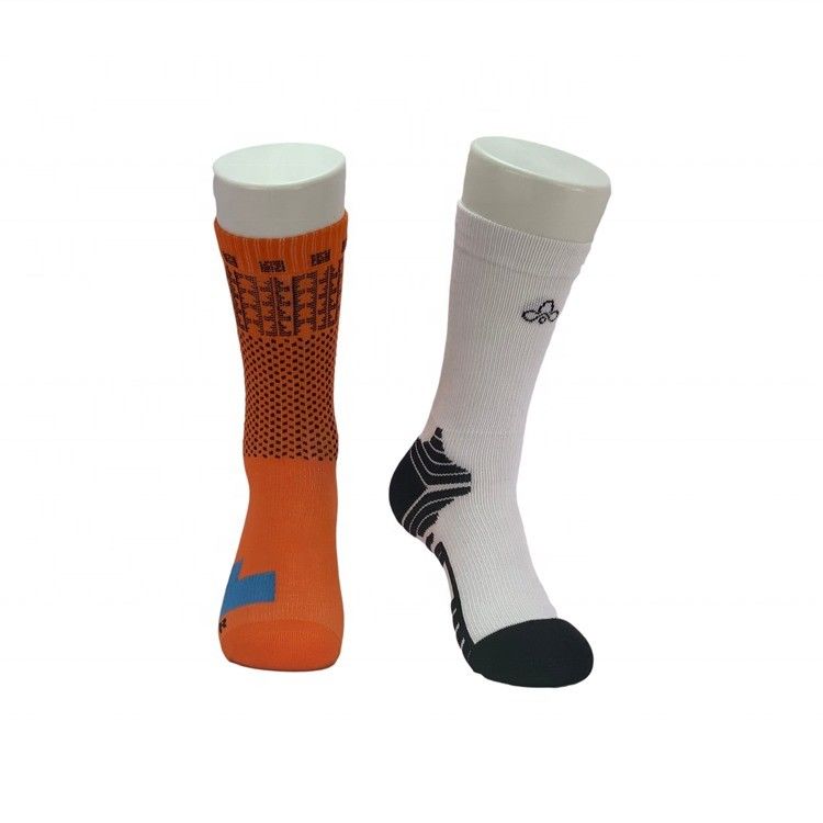 Calzini da yoga da sport all'aperto a caviglia alta con design traspirante e opzioni colorate