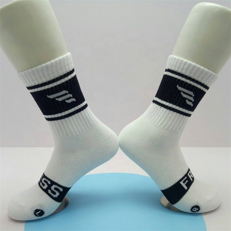 Disegno geometrico calzini sportivi anti-slip di cotone spessi per unisex 22% tessuto poliammide